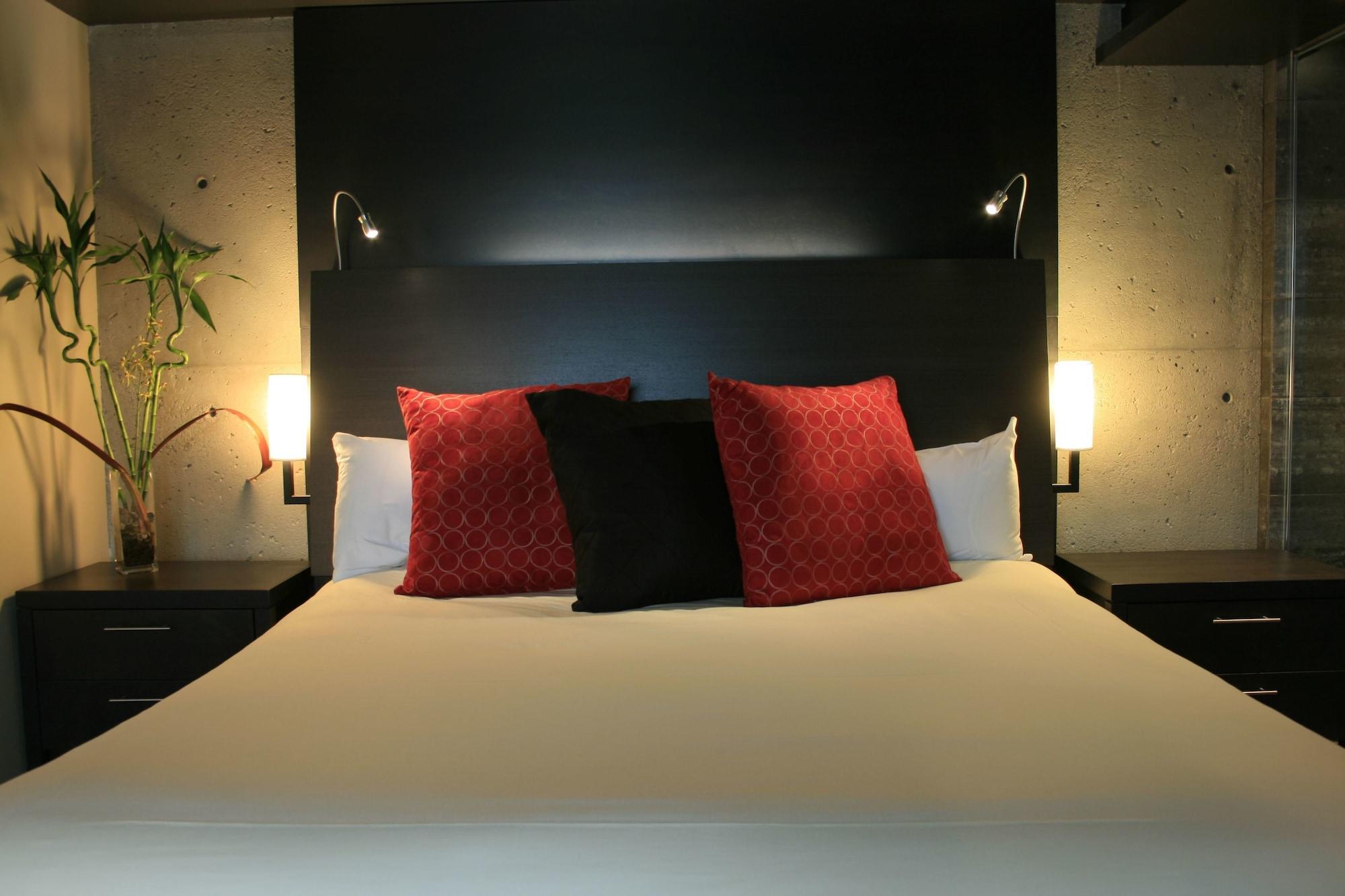 Grand Times Hotel 4*